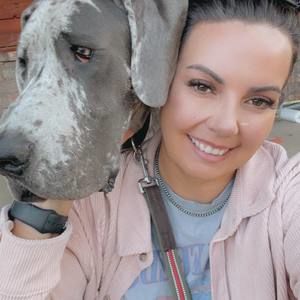 Meet your Posher, Lori